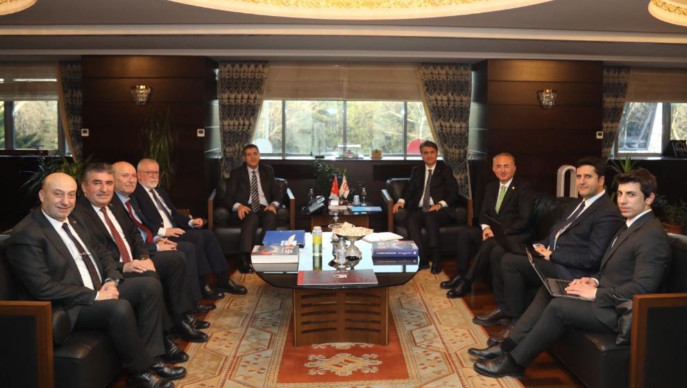 Bolu’nun Yatırımları Strateji ve Bütçe Başkanı İbrahim Şenel’e İletildi