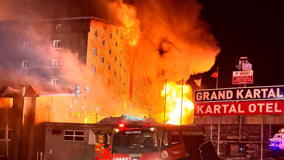 KARLARIN İÇİNDE YANARAK ÖLMEK: GRAND KARTAL OTEL