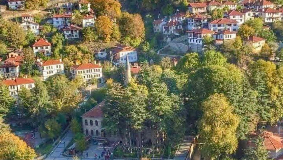 Melek Hanım Türküsü: Göynük'ten Yükselen Bir Ağıt