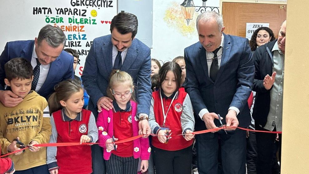 Taşkesti İlkokulu'na Modern Kütüphane Açıldı