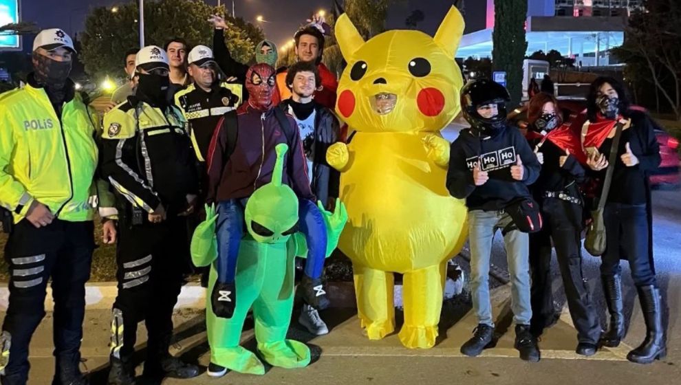 Bizim Bizden Başka Kimimiz Var?