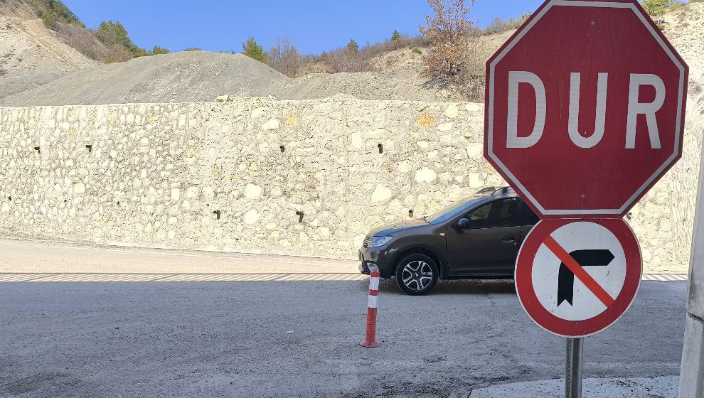 Göynük Çevre Yolundaki Kavşak Kazalara Davetiye Çıkarıyor