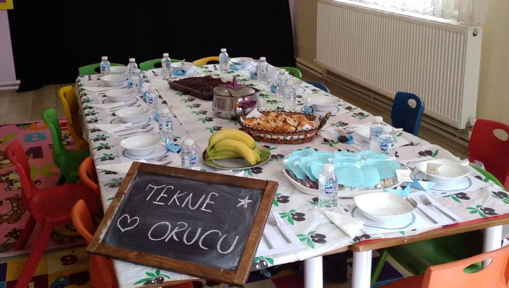 Minik Yürekler Tekne Orucu İle İftarda Buluştu