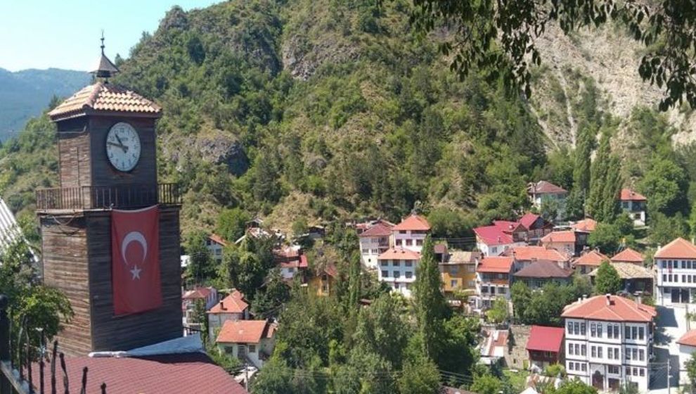 Sekiz Saatlik Yolculuk ve Mudurnu'nun İncelikleri