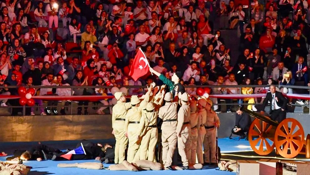 CUMHURİYETİ KORUMAK ÇOCUKLARI KORUMAKLA BAŞLAR