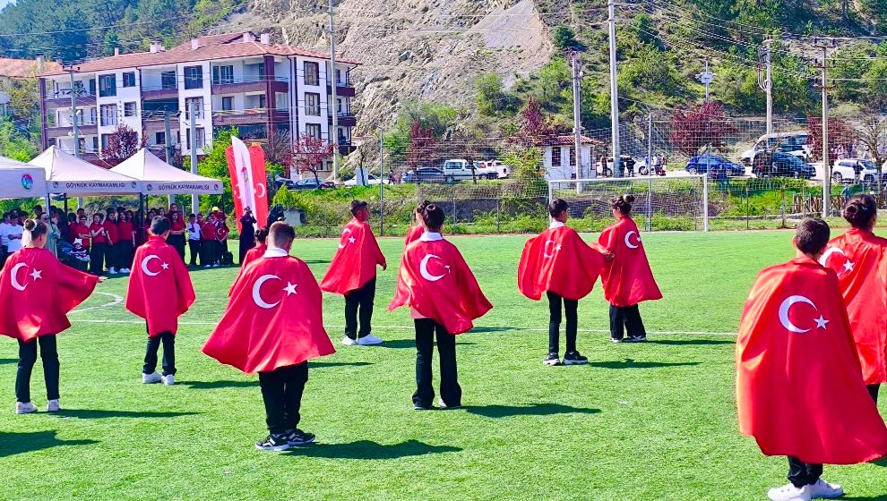 GÖYNÜK'TE BAYRAMDIR BUGÜN: 23 NİSAN