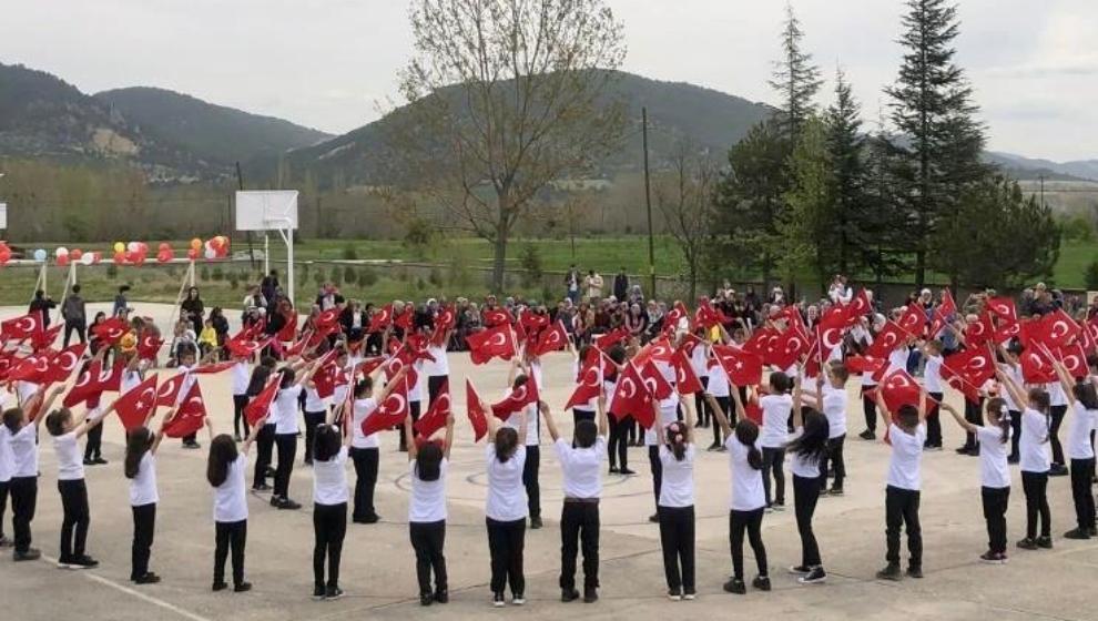Umudun ve Neşenin Günü: 23 Nisan