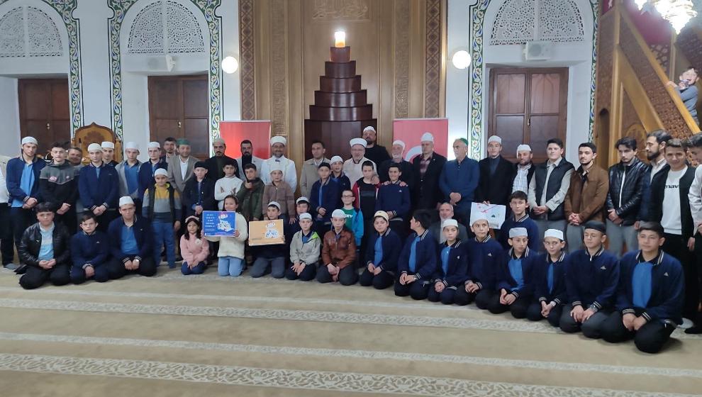 “Ailece Birlikte İlahi Huzurda” Programı Yoğun İlgi Gördü