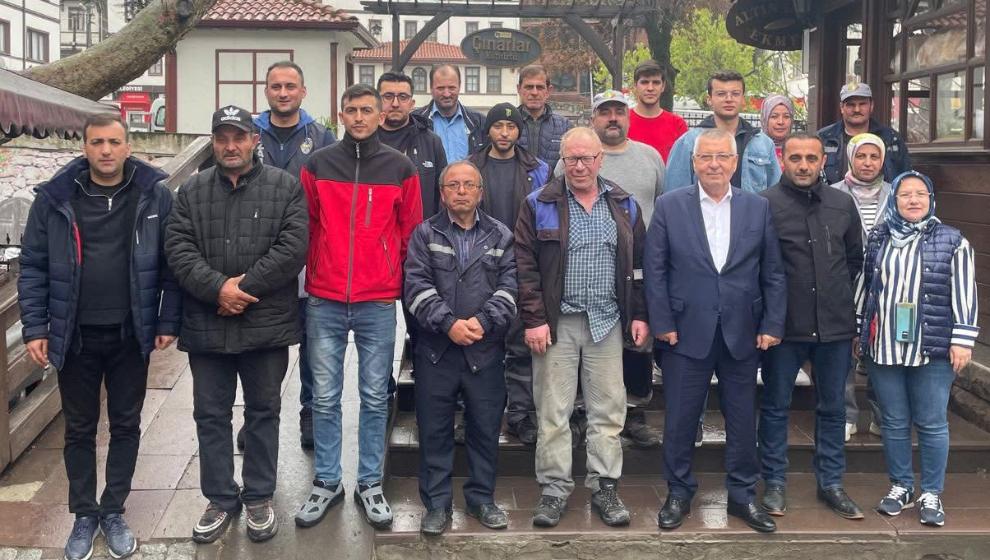 Başkandan  Belediyenin Emekçilerine Anlamlı Jest
