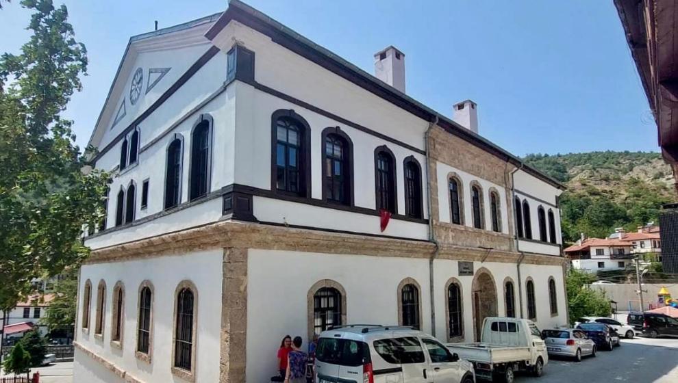 Göynük Küçülmüyor, Küçültülüyor! Son Kurban: Mal Müdürlüğü…