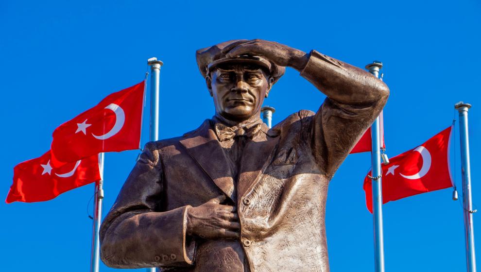 Cumhuriyet'in Işığı Hiç Sönmesin