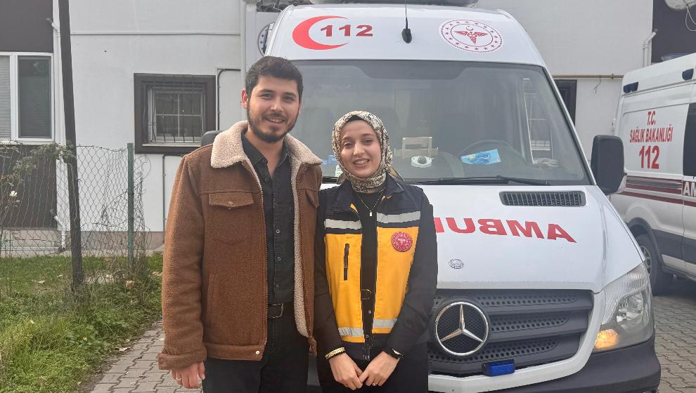 Gelinlik ve Damatlıkla Hayat Kurtardılar