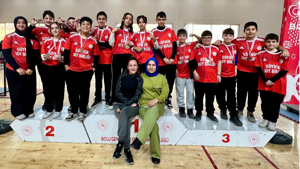 Göynük Ortaokulu'ndan Bilek Güreşinde Büyük Başarı